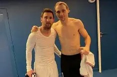 九游官方网站_包含摩纳哥法甲战胜雷恩本耶德尔抽射得分的词条