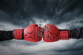 防守反击是什么阵型