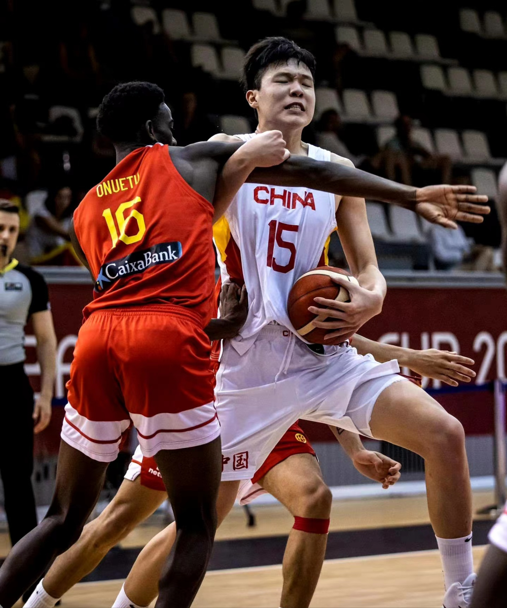 关于防守端站位合理，失误率明显下降的信息