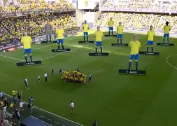 这次比赛皇家马德里队打败了巴塞罗那队得了冠军 这次比赛皇家马德里队打败了巴塞罗那队得了冠军