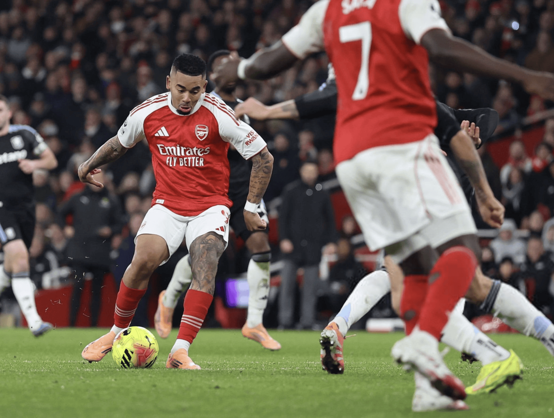 阿森纳英超战胜热刺热苏斯头球破门了吗