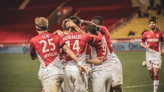 关于摩纳哥法甲战胜雷恩本耶德尔抽射得分的信息