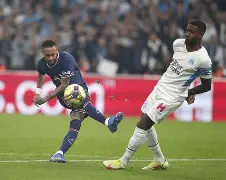 巴黎圣日耳曼法甲击败马赛，姆巴佩建功